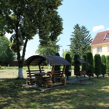 Kremin Hotel Kremenetsʼ Exterior foto